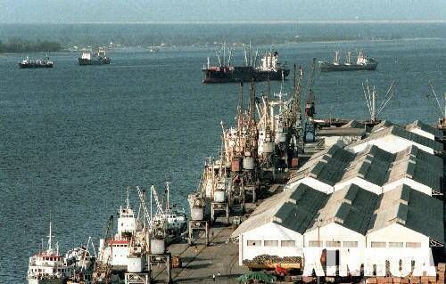 安哥拉港口 | 中企获8.3亿美元卡宾达深水港项目